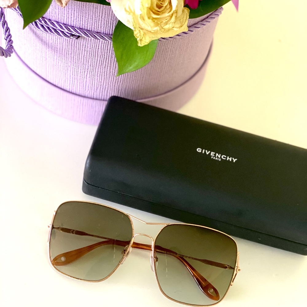 🔥🔥🔥 Sunglasses 🔥Givenchy 🔥 100% Authentic
